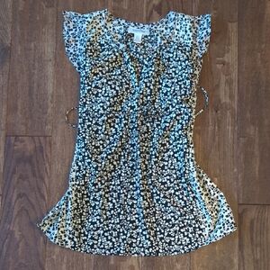 Motherhood maternity Black And White Floral Blouse Size Small